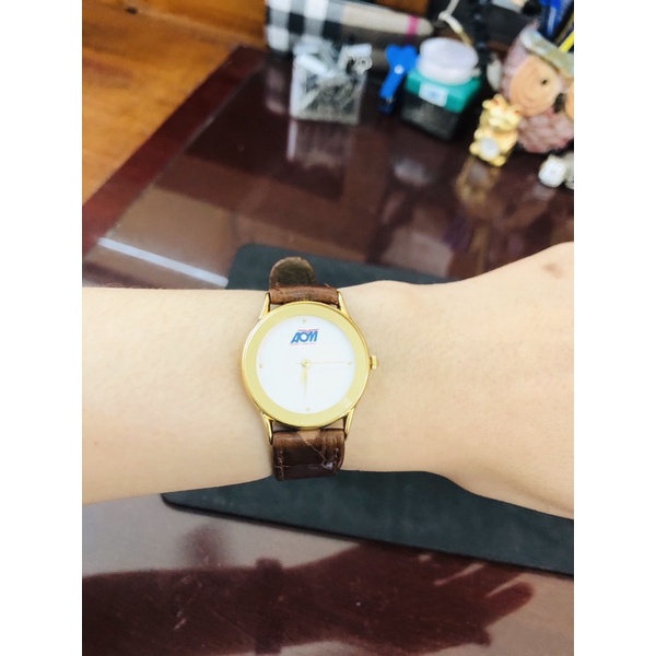 Đồng hồ nữ si nhật hiệu AOM
