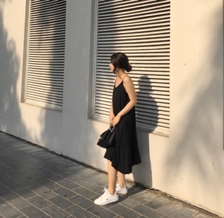 ĐẦM MAXI ĐEN DÂY LƯNG