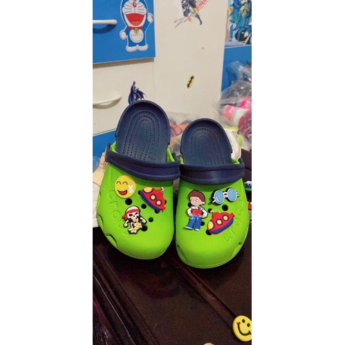 Crocs cho bé trai