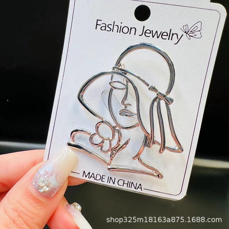 Trâm Cài Áo Hình Chiếc Nón Thiết Kế Đơn Giản Phong Cách Châu Âu Cổ Điển Thời Trang