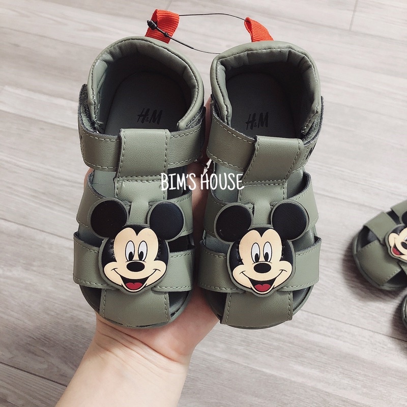 Sandal hm bé trai