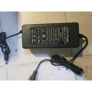 Sạc pin lithium ion 5s 18v