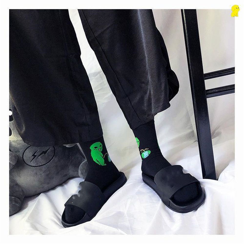 Đôi vớ cotton in họa tiết hoạt hình 3D vui nhộn thoáng khí cho nữ