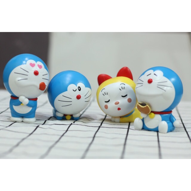 Bộ 4 Mô Hình Doremon Doraemon BANDAI