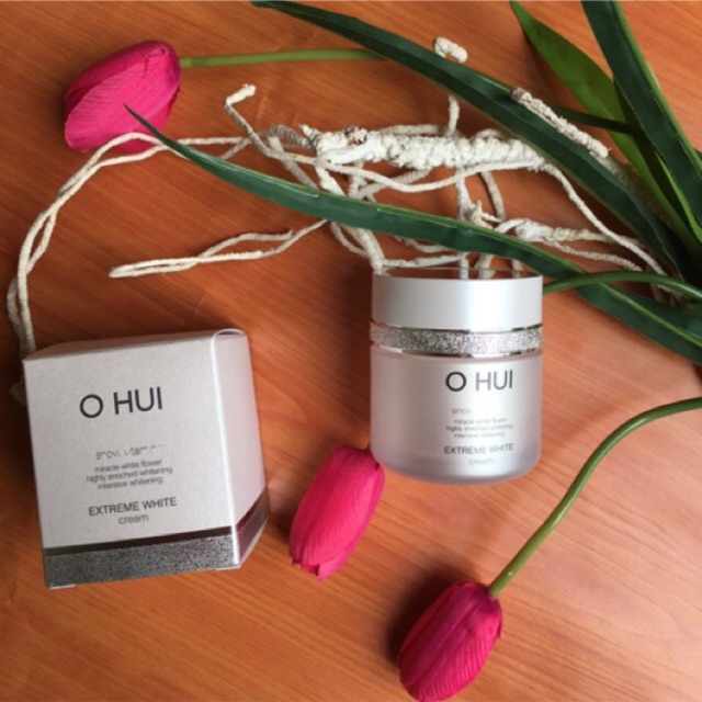 Kem dưỡng trắng da cấp ẩm làm mờ thâm sạm chống lão hóa Ohui Extreme white cream snow vitamin
