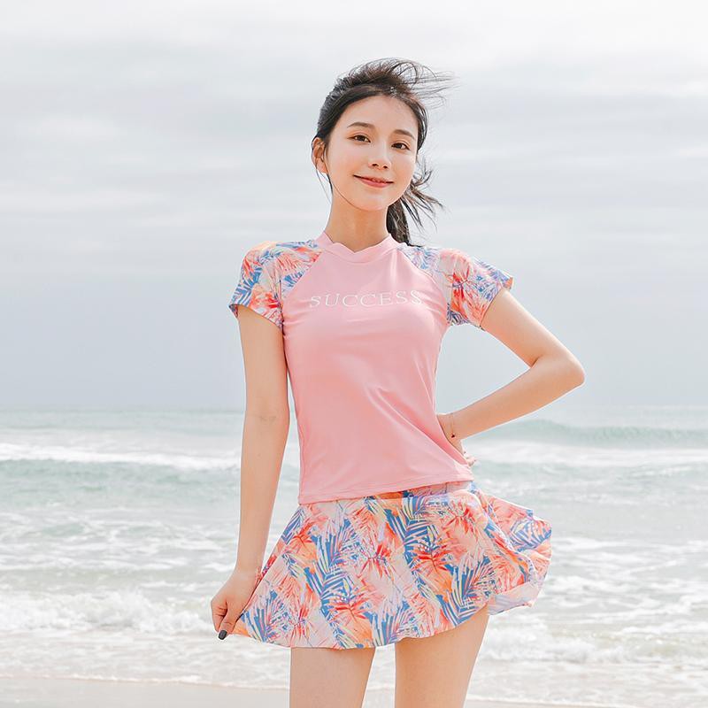 Bộ Đồ Bơi Nữ Phong Cách Thể Thao Năng Động | BigBuy360 - bigbuy360.vn