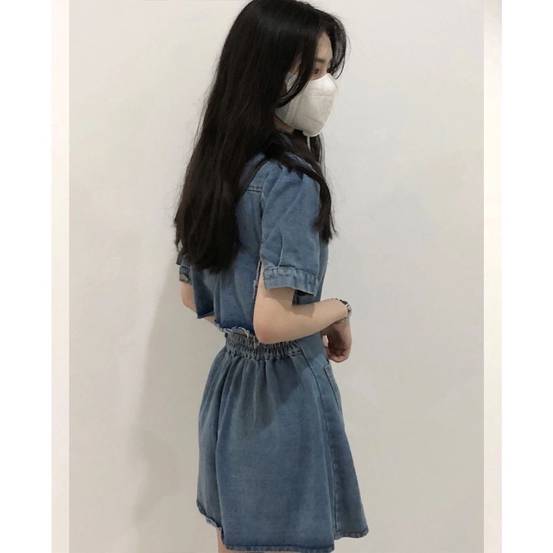 Váy jeans cúc tym kiểu dáng độc lạ