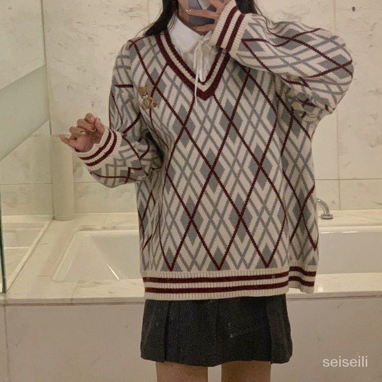 Áo Len Thêu Họa Tiết Thời Trang Cho Các Cặp Đôi | BigBuy360 - bigbuy360.vn