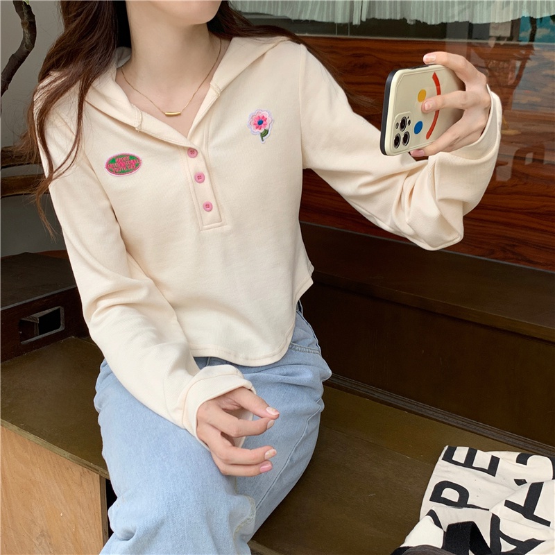 Autumn New Embroidery Flower Slim Irregular Polo Collar Hooded Short Sweatershirt Women