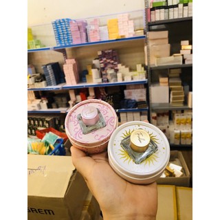 Nước hoa vùng kín Foellie