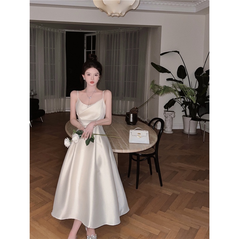 Đầm dáng xòe hai dây midi Emilyshop