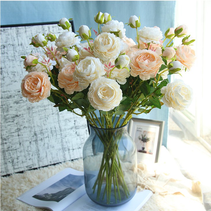 Hoa hồng mẫu đơn bằng lụa dùng để trang trí đẹp mắt