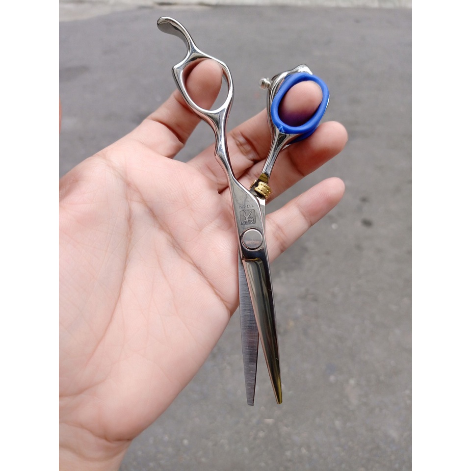 Kéo cắt tóc titan T3D55 size 5.5