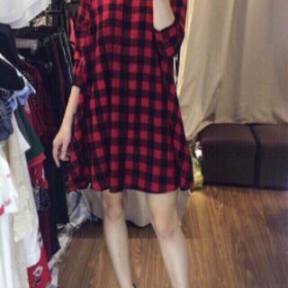 Đầm sơ mi caro bánh bèo