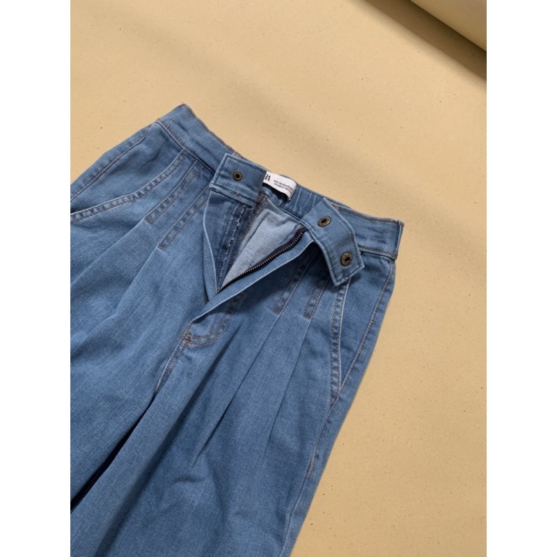 Quần Jean cotton ống rộng có co giãn . Hình thật shop chụp cận vải
