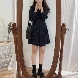 Váy sơ mi kẻ caro