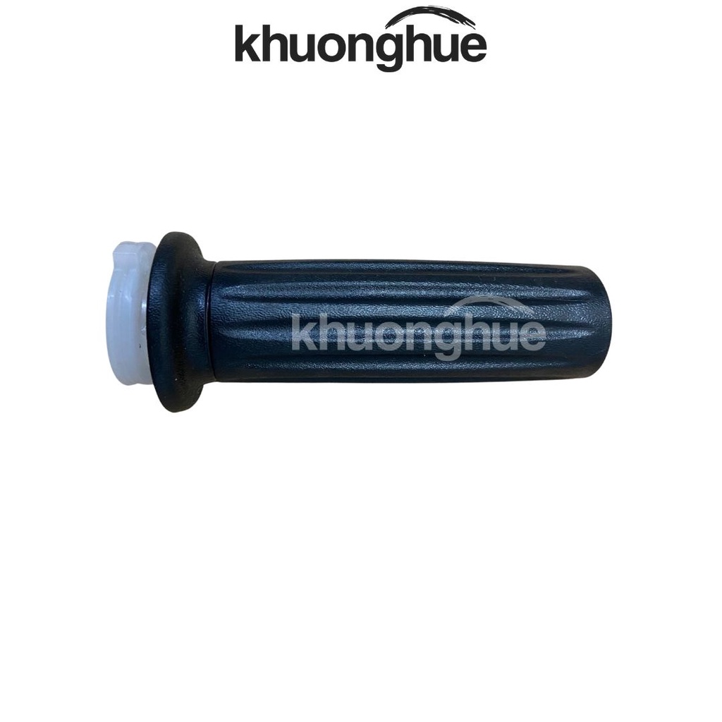 Bao tay phải Atila Elizebeth