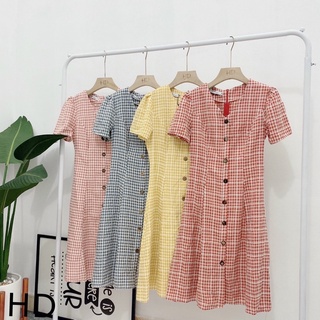 Váy kẻ cúc gỗ vintage