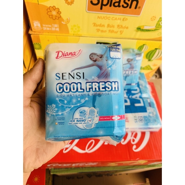 Gói 8 Miếng Băng Vệ Sinh Diana Cool Fresh Siêu Mỏng