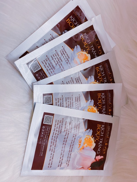 Kích trắng Body colagen