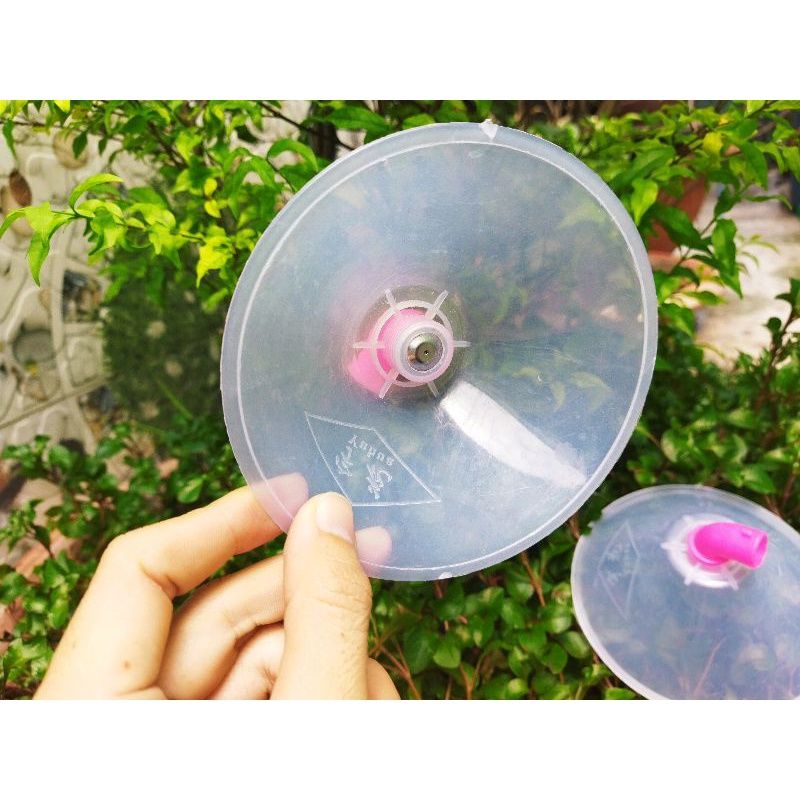 Béc phun thuốc trừ sâu hình nón lá.
