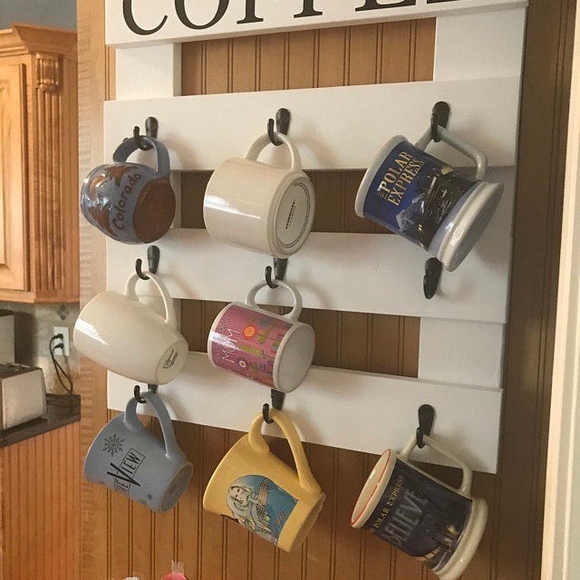 Giá treo cốc cà phê 9 cốc, Bảng hiệu cốc cà phê, Bảng hiệu bằng gỗ có móc, Móc treo cốc cà phê, Trang trí nhà bếp mộc mạ