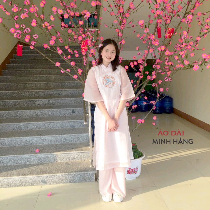 Set áo dài cách tân nữ 2022 thêu tay nhẹ nhàng_Áo Dài Minh Hằng