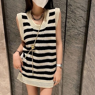 Váy dệt kim sát nách cổ tròn kẻ sọc trẻ trung phong cách retro hàn quốc