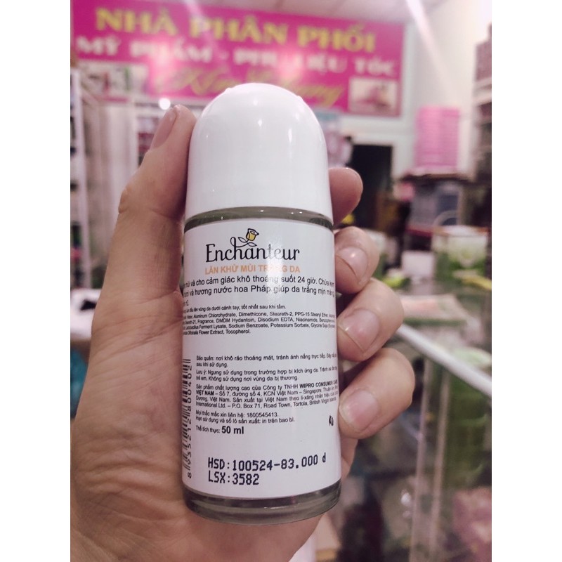 Lăn khử mùi trắng da Enchanteur White 24h
