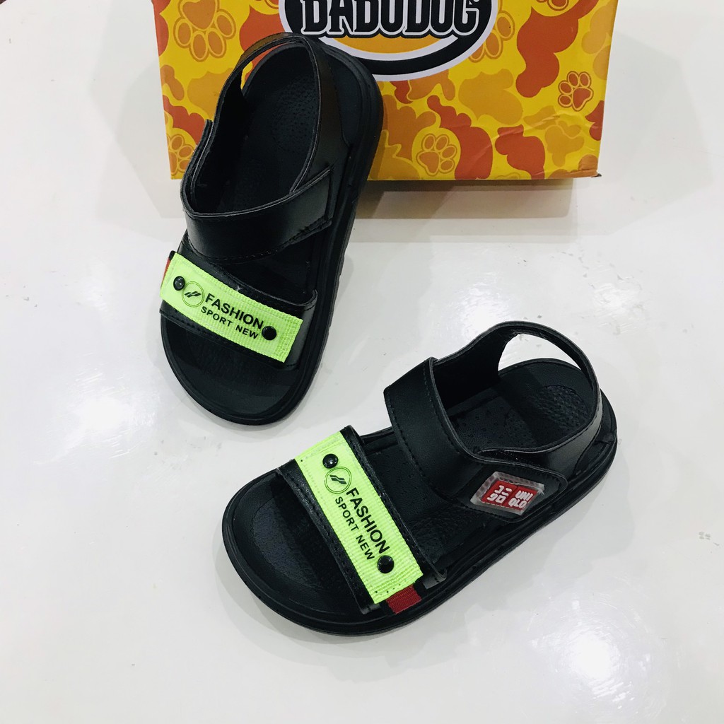 Giày sandal quai ngang trẻ em cao cấp siêu nhẹ siêu êm thời trang hè 2021