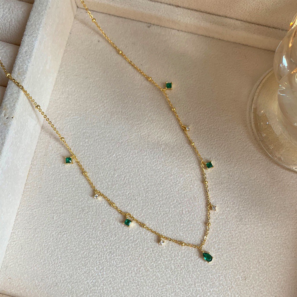 Vòng Cổ Choker Bằng Đồng Đính Đá Zircon Màu Xanh Lá Đơn Giản Tinh Tế Thời Trang Cho Nữ