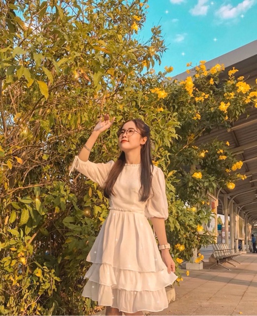 Đầm trắng xoè voan tầng dễ thương | BigBuy360 - bigbuy360.vn