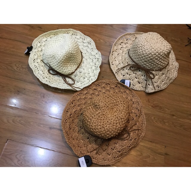Mũ lượn vành bèo