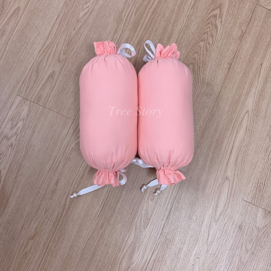 Combo nôi xoắn, gối chặn và gối mây thêu tên cho bé Tree Story