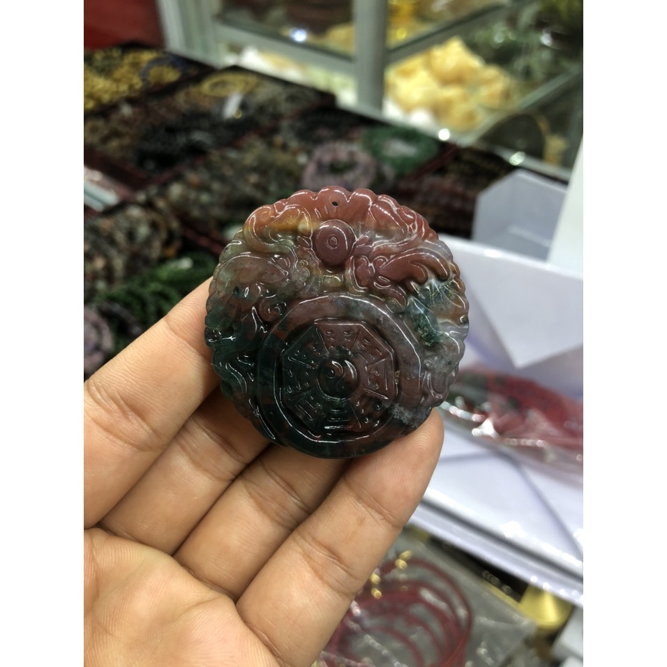 Mặt dây chuyền rồng và bát quái phong thủy đá ngọc băng tảo