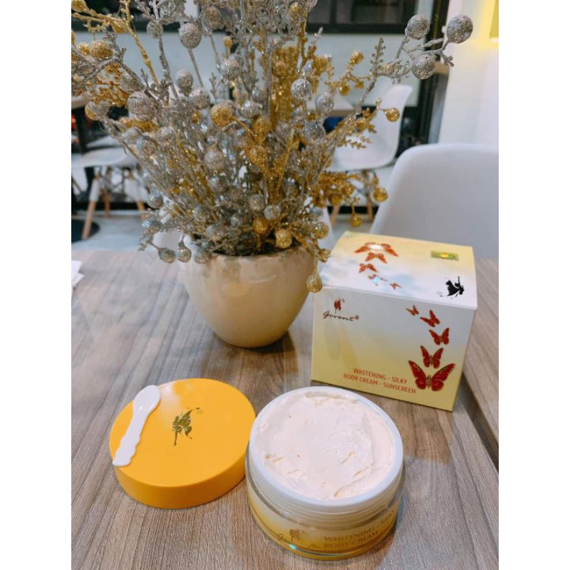 Kem Govent Siêuu Trắngg