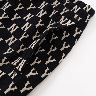Quần Nỉ Dài MLB Màu Đen Họa Tiết Monogram NY