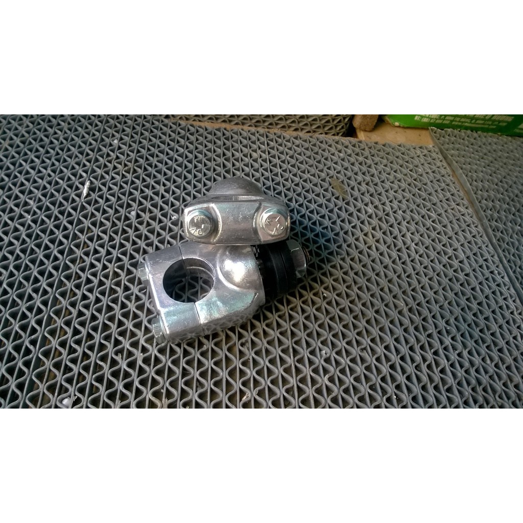 Gù  gắn ghidong honda 67