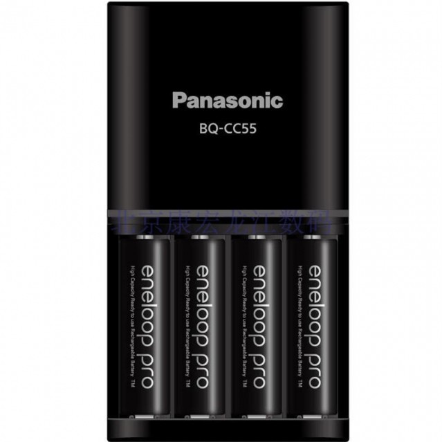 Bộ sạc nhanh thông minh Panasonic CC55C Smart & Quick Charger + 4 pin AA Eneloop 2550mAh