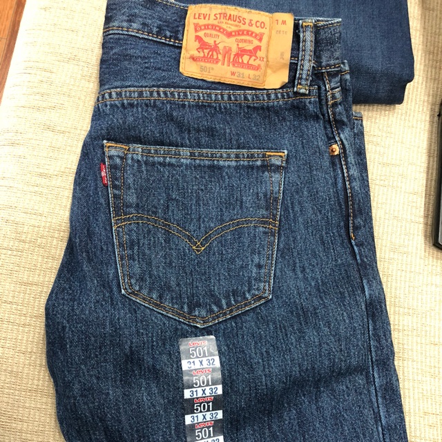 Quần jeans nam Levis