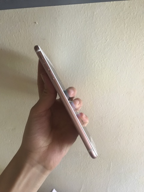 Điện thoại iphone 6s plus 16gb.Máy quốc tế.Nguyên zin.New98-99%.có sẵn..