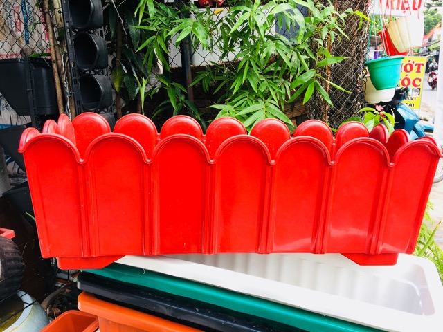 [Size Lớn] Chậu Nhựa Hàng Rào - chậu trồng cây trang trí sân vườn (nhựa tốt rất chắc chắn KT: D64xR25XC23)