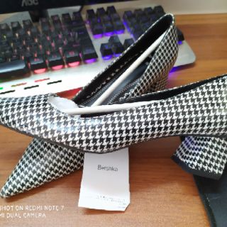 thanh li Guốc Bershka size 35 authentic