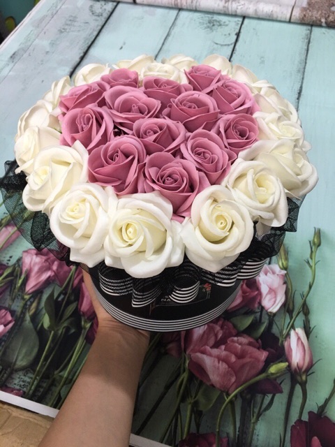 🌸🌺  Hoa Sáp hộp tròn 33 bông  mix màu    🌺