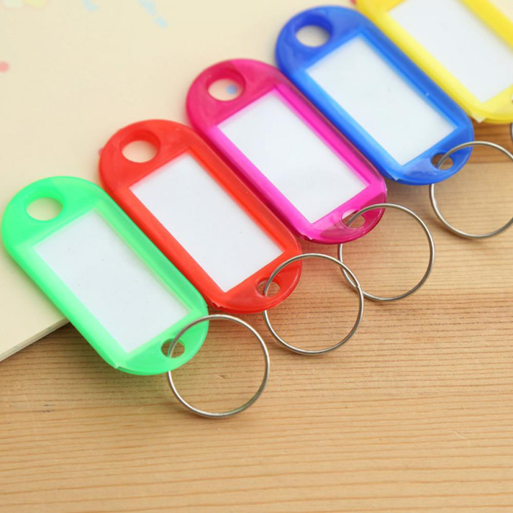 Set 10 Thẻ Bằng Nhựa Màu Sắc Ngẫu Nhiên Có Móc Chìa Khóa Tiện Dụng