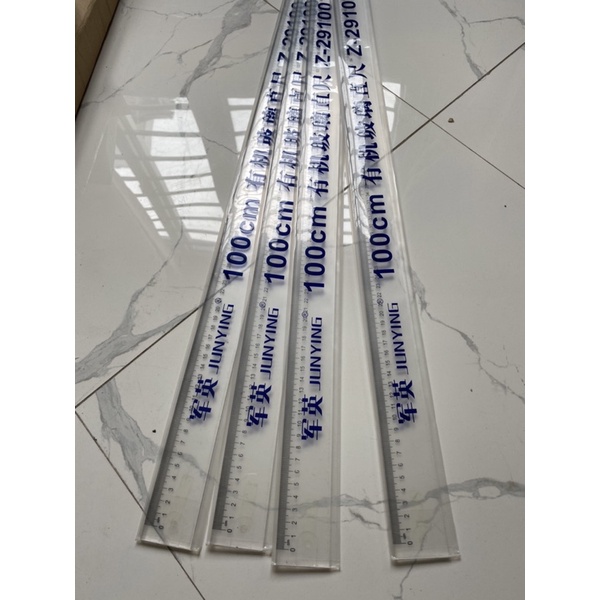 Thước mica 1m, dẻo, dễ sử dụng