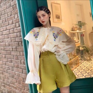 Áo sơmi bánh bèo tay bồng