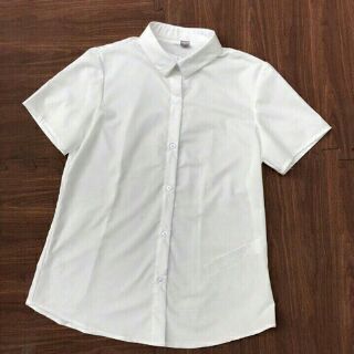 Áo sơ mi cộc tay (e Hói)