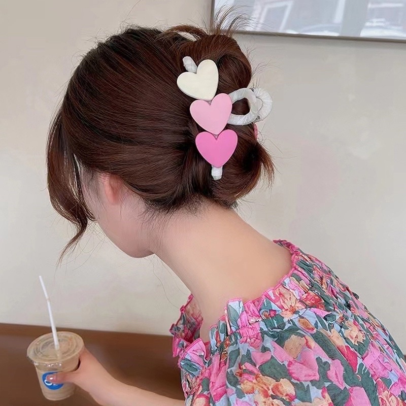 Kẹp tóc càng cua đính charm tim xinh xắn |Hubeshop