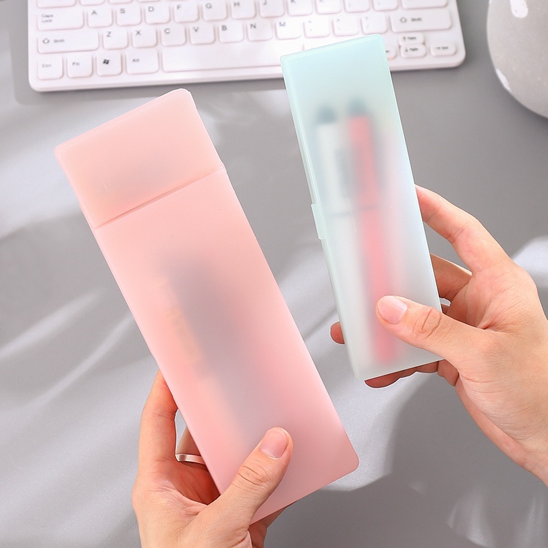 Hộp đựng bút bằng nhựa màu sắc đơn giản sáng tạo